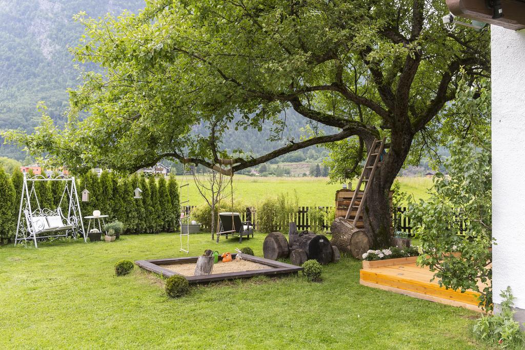 Forest Chalet, 15 Min To Salzburg Olt Town, And Most Beautiful Lakes, Secluded Location, 1,000 Sqm Garden, Mountainview, Panorama Sauna, Bath Whirlpool, Bbq&Bikes&Sunbeds For Free, Up To 10 P Golling an der Salzach Εξωτερικό φωτογραφία
