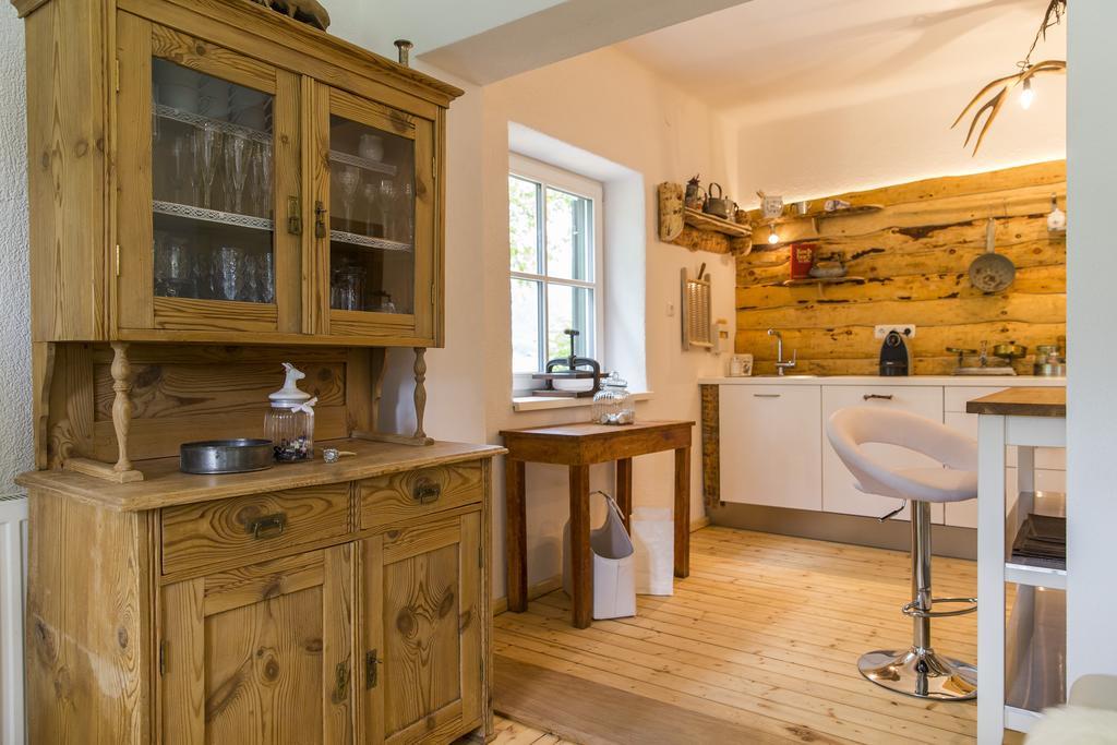 Forest Chalet, 15 Min To Salzburg Olt Town, And Most Beautiful Lakes, Secluded Location, 1,000 Sqm Garden, Mountainview, Panorama Sauna, Bath Whirlpool, Bbq&Bikes&Sunbeds For Free, Up To 10 P Golling an der Salzach Δωμάτιο φωτογραφία